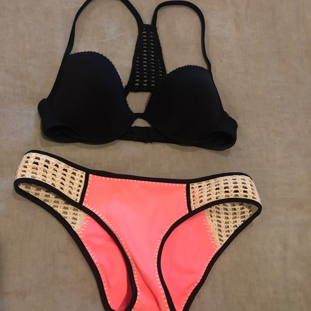 Victoria’s Secret bikini set